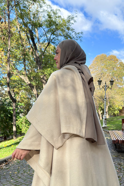 Krem Gerçek Yünden Tesettür Pelerin