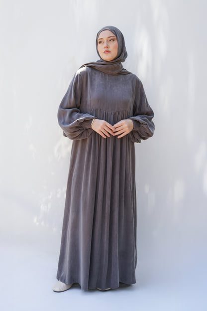 Gri Manşet Detaylı İpek Cupro Elbise - Timeless Touch Serisi