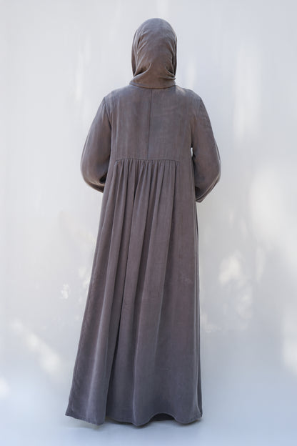 Gri Manşet Detaylı İpek Cupro Elbise - Timeless Touch Serisi