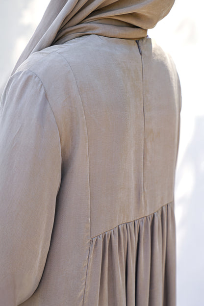 Bej Bağlama Detaylı İpek Cupro Elbise - Timeless Touch Serisi